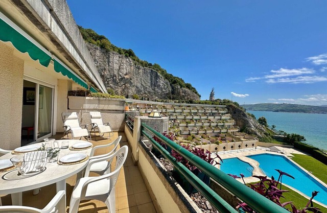 Apto con piscina y vistas al mar - Vistamar 3001