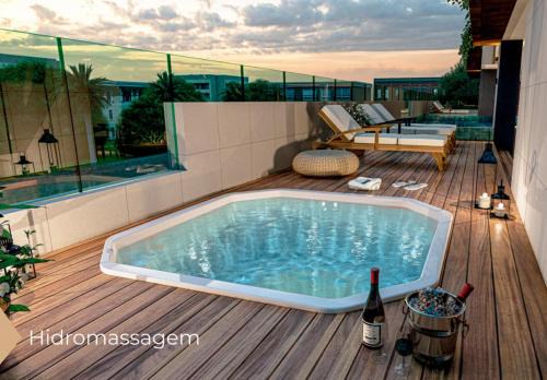 Apto recém-inaugurado com vista mar, a alguns passos da praia e do melhor shopping de Maceió!