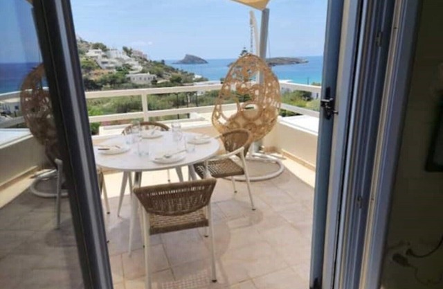 AquaBlu Syros Beachfront House(4) w/Pool