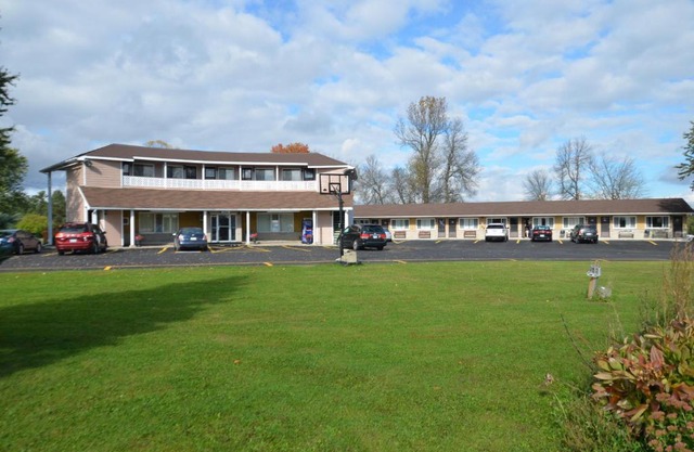 Aquarius Motel