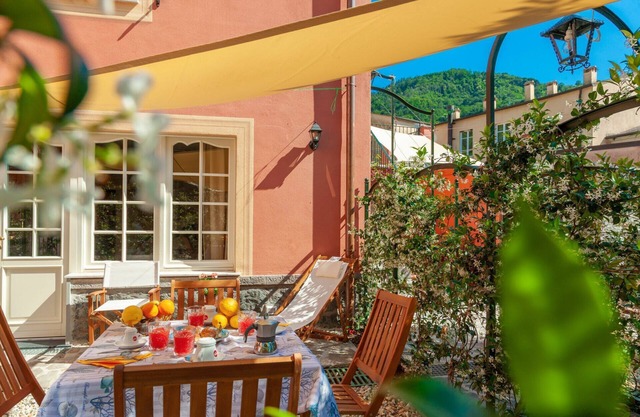 Aragosta, apartment for 4, with garden, 200m from beach, in Levanto centre