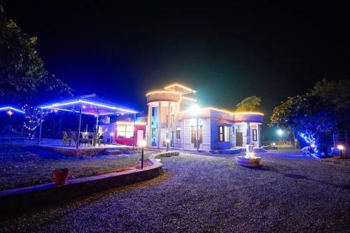 Aravali Hills 6 BHK Farmstay By Lime Tree with Pvt Pool & Garden