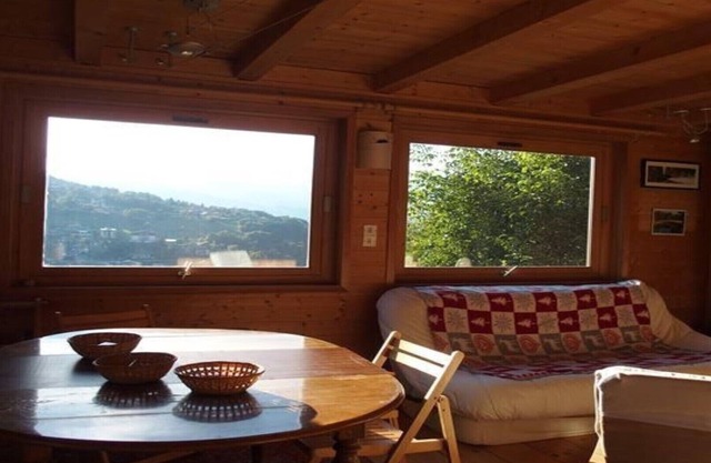 Aravis - Ground floor apartment in chalet