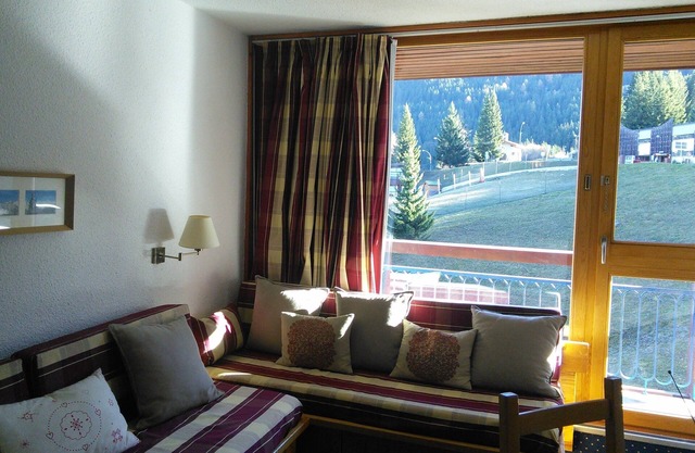 ARC 1800. Comfortable studio, Pierra Menta residence, in the heart of the resort