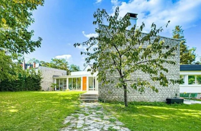 Architect-designed house with swimming pool 1 hour from Paris