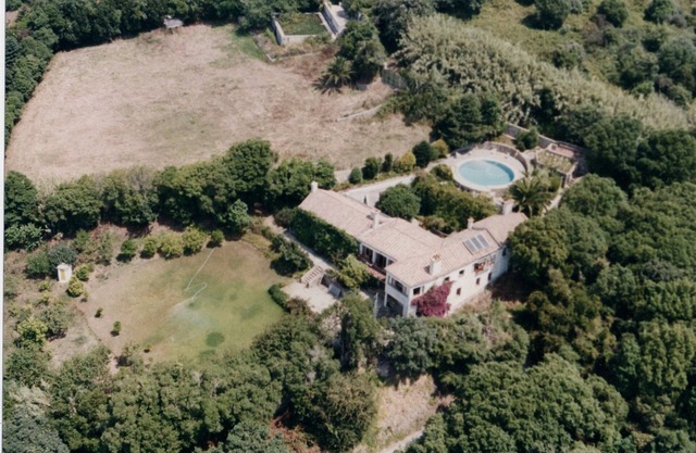 Architect/artist converted 17th C' farmhouse in World Heritage Site