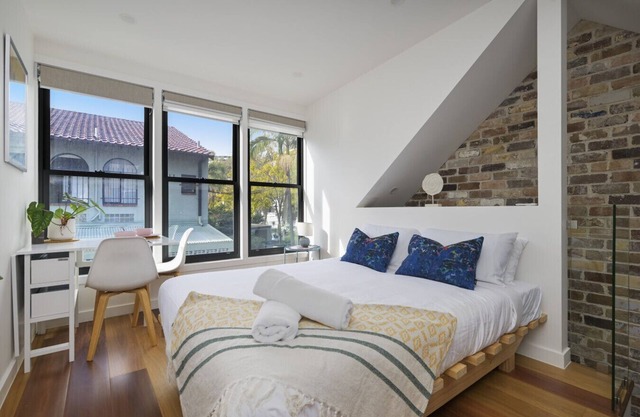 Architect-Designed Studio Retreat in Surry Hills