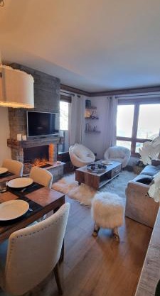 Arcs 1950 Appartement Luxe type chalet 5 à 7 personnes Vue imprenable sur le Montblanc skis aux pieds