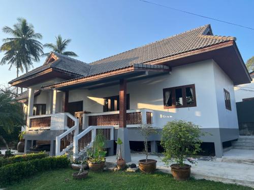 Areerat Villa