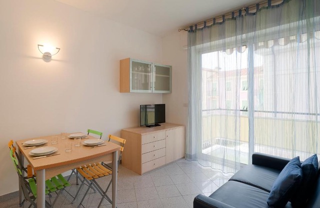 Arma Karma - 150 from the beach