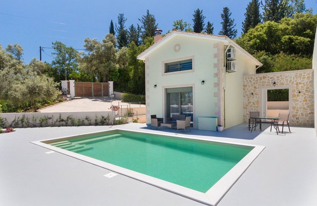 Armonia View Villa with pool and amazing surrounding nature