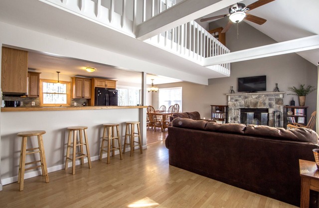 Arrowhead Lake Home for Rent Newly Renovated All Inclusive with Handicap access