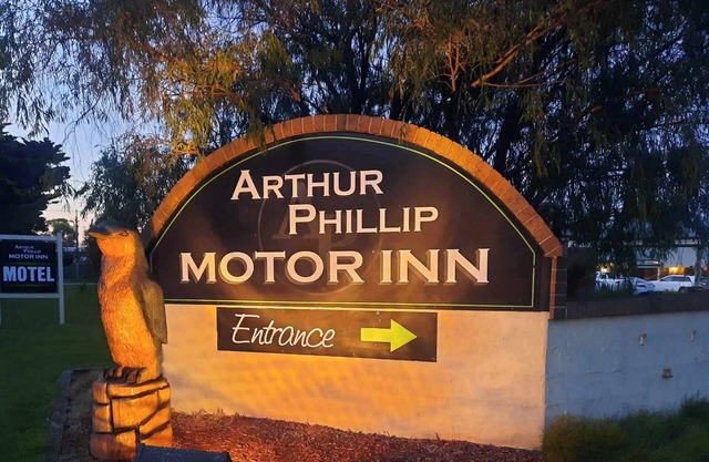 Arthur Phillip Motor Inn