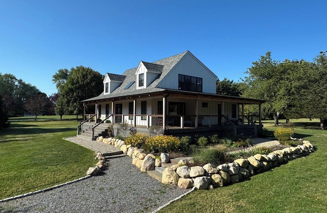 Artisan-built, 4-bedroom in coastal RI, tucked bw Seekonk River & Seapowet Marsh
