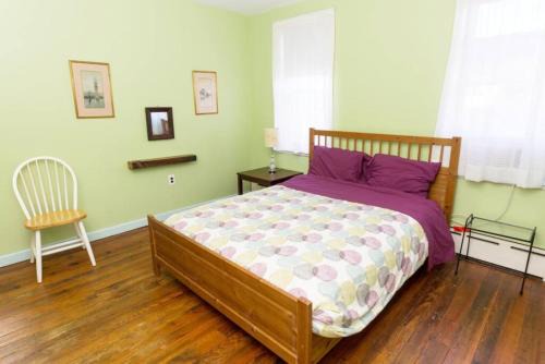Artsy Traditional Rowhome South Philly