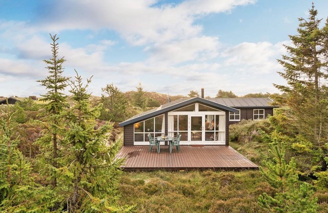 "Asina" - 400m from the sea by Interhome
