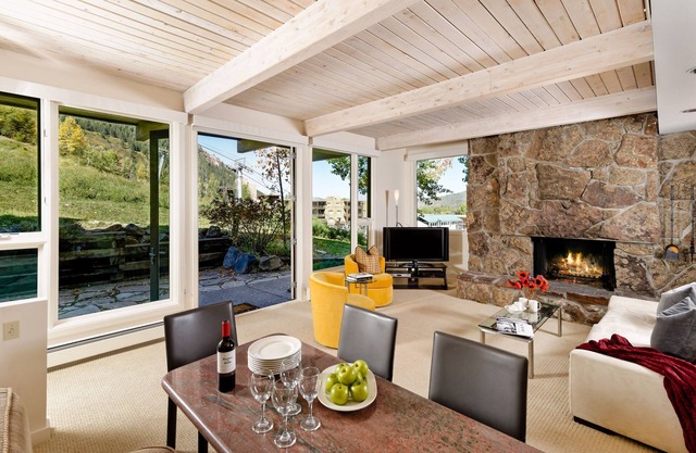 Aspen Alps Spacious 3 Bedroom Apartments - Full Kitchen, Free Wifi & Parking