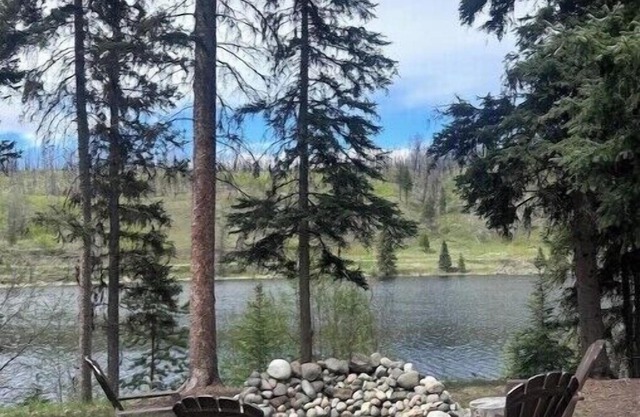 Aspen View Cottage on the Lake
