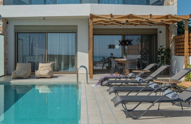 Astarte Villas - Casa Del Mare Beach Villa with Pool