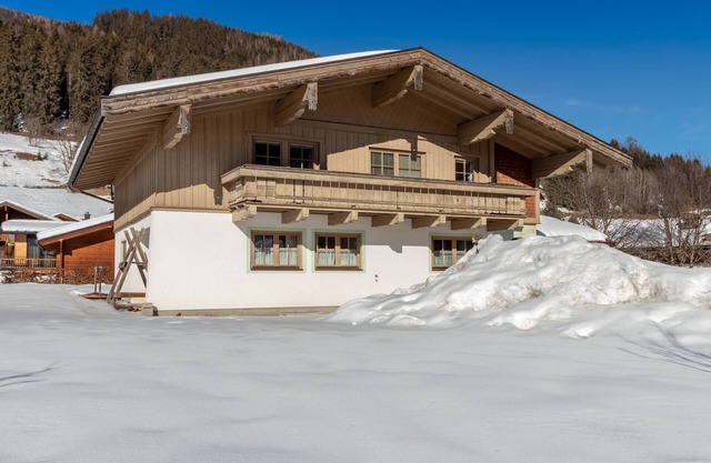 Chalet in Bramberg near Ski Slopes