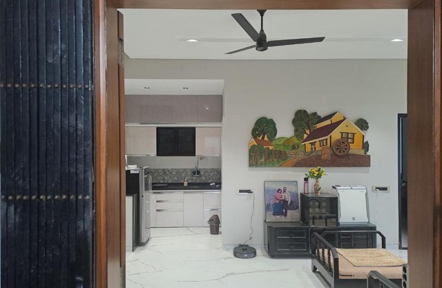 At par with 5 star hotel.