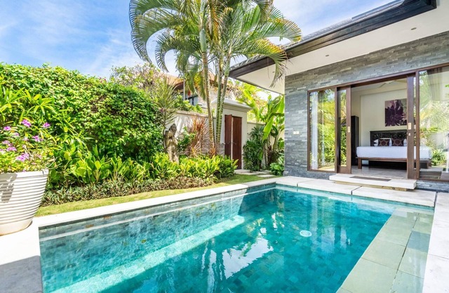 Athena 1 – One-Bedroom Honeymoon Pool Villa
