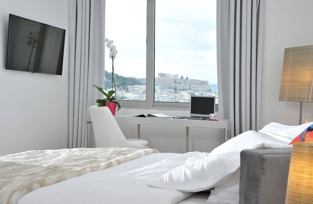 Athenaeum Grand Hotel