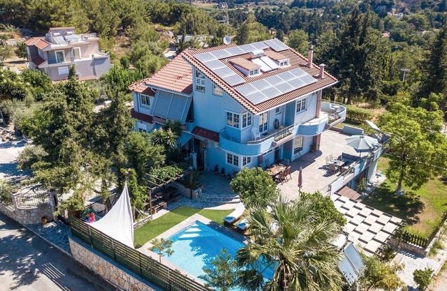 Athina's Pool Villa with Heated Pool