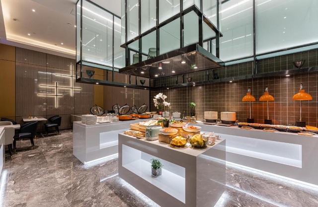 Atour Hotel Huzhou City Government