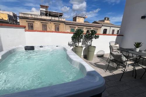 Attico jacuzzi Politeama Palermo