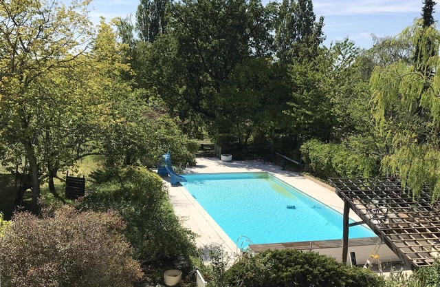 Atypical American-style villa on the edge of the Fontainebleau forest