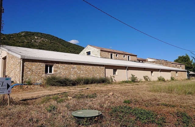au Domaine du Grand Arc Corbières, en Pleine Nature Sous Peyrepertuse à Cucugnan