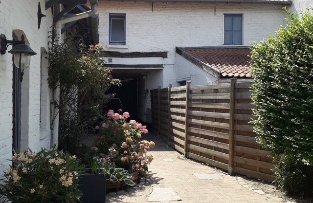 Au Passé Recomposer bed and breakfast, gite, furnished rental