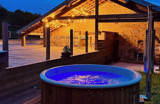 "Au Pradin Cottage in the Heart of Nature"