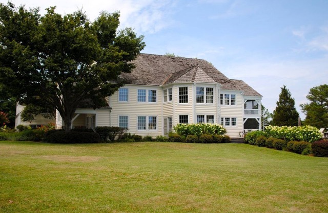 Aug. Disc 15% off! Waterfront, Pool, Dock, Hot Tub.A Luxury VIP Vacation Rental