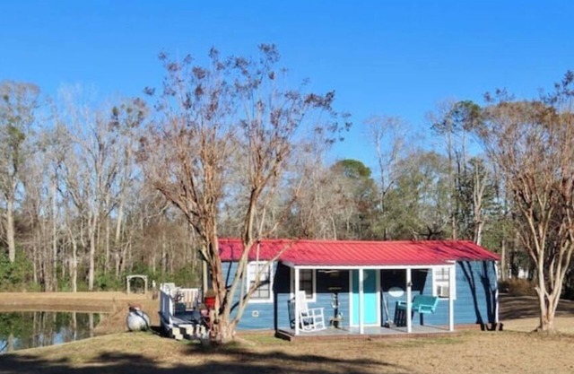 Aunt Lucille's Place - Little House on a Pond