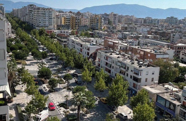 Aura Vlore
