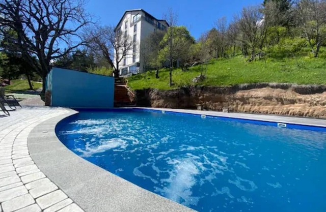 Aurora Resort Tsaghkadzor, By One