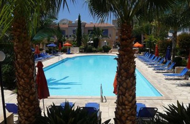Aurora Townhouse - Complimentary Paphos Airport Transport