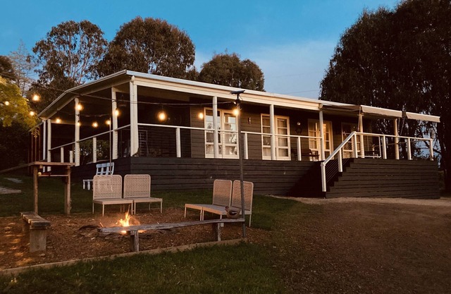 Austracantha Cottage