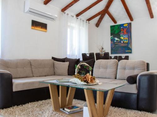 Authentic Dalmatian Treasure Homes - House Stone