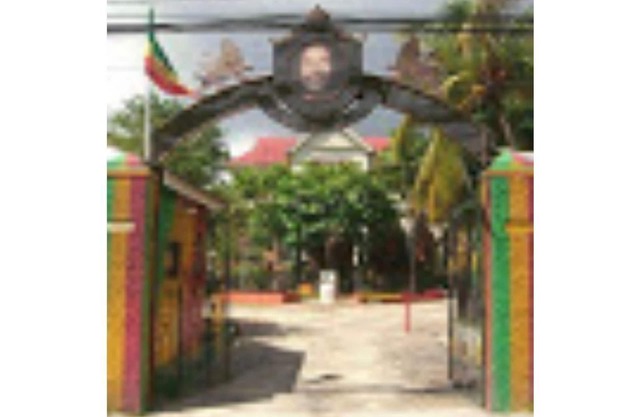 Authentic Jamaican Family Villa