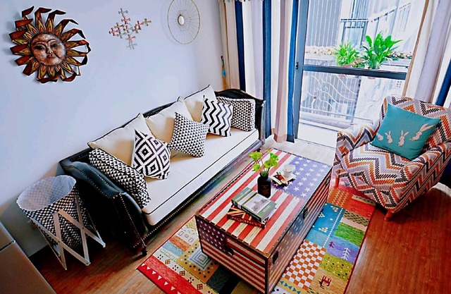 Avatar American Style Large Queen Bed Apartment