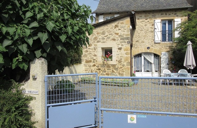 Aveyron In the heart of the most beautiful listed villages comfortable detached house