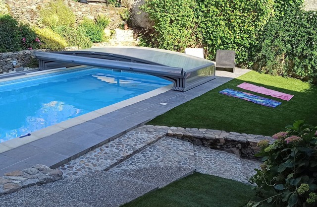 Aveyron, renovated barn sleeps 5, 3* swimming pool