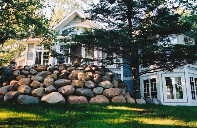Award Winning Home On Nelson Lake ~ 400 Feet Of Private Lakeshore!