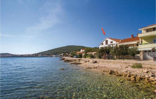 Awesome Apartment In Preko With Wifi