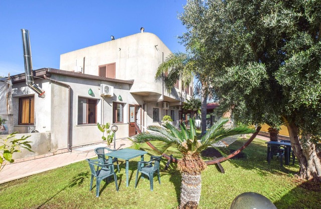 Awesome home in Melito di Porto Salvo