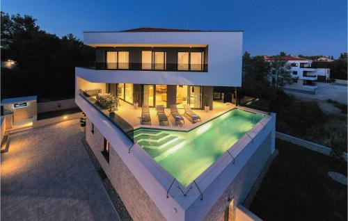 Awesome Home In Biograd Na Moru