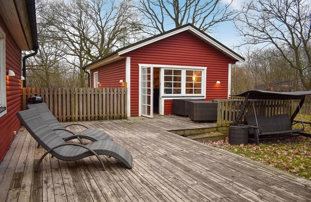 Awesome home in Gärsnäs with sauna